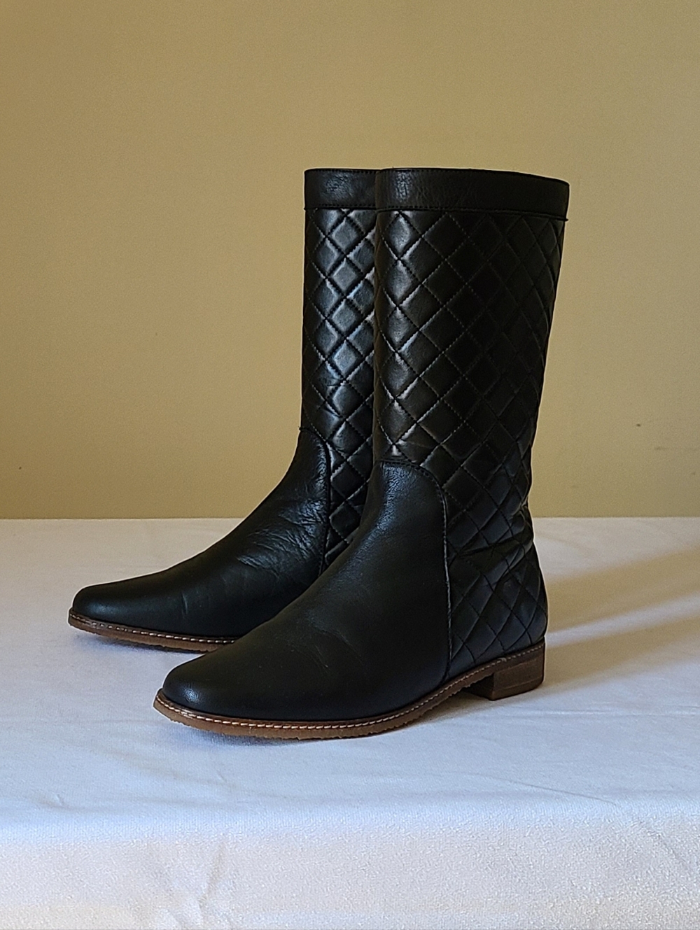 Andre Assous Black Quilted Leather Mid-Calf Boots  Crepe Sole  Spain 38.5(8/8.5)